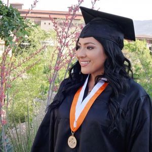 Meet your Posher, Cristina